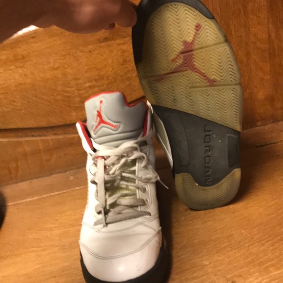 Retro Jordan 5 - Picture 2 of 4